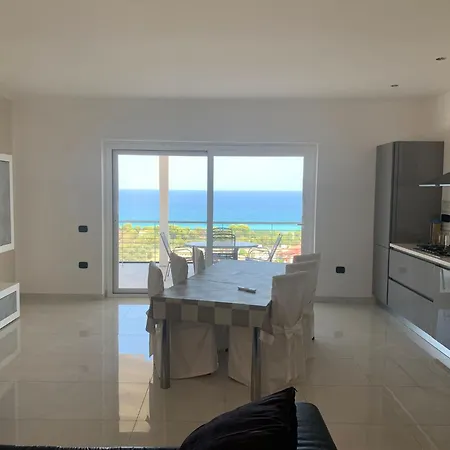 Casa Vista Mare-lato Ovest * Marina di Mandatoriccio